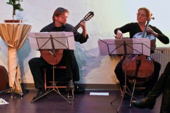 Gitarre und Cello im Duo
